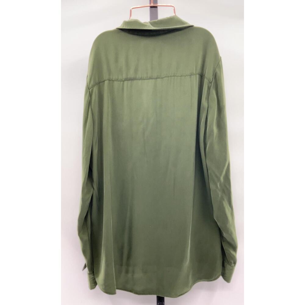 Quince Washable Stretch Notch Collar Blouse Basil Green Sz L NWT - Picture 6 of 7